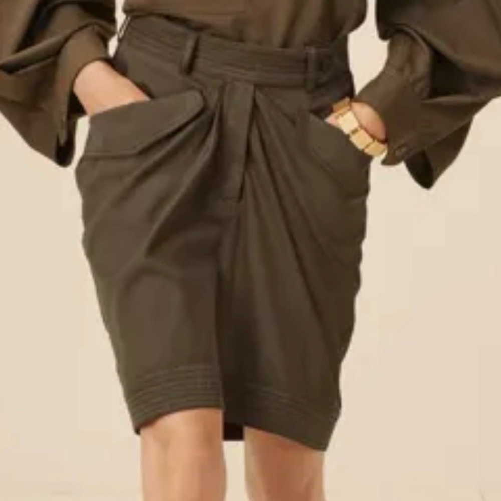 Zara Above the knee khaki skirt Size M